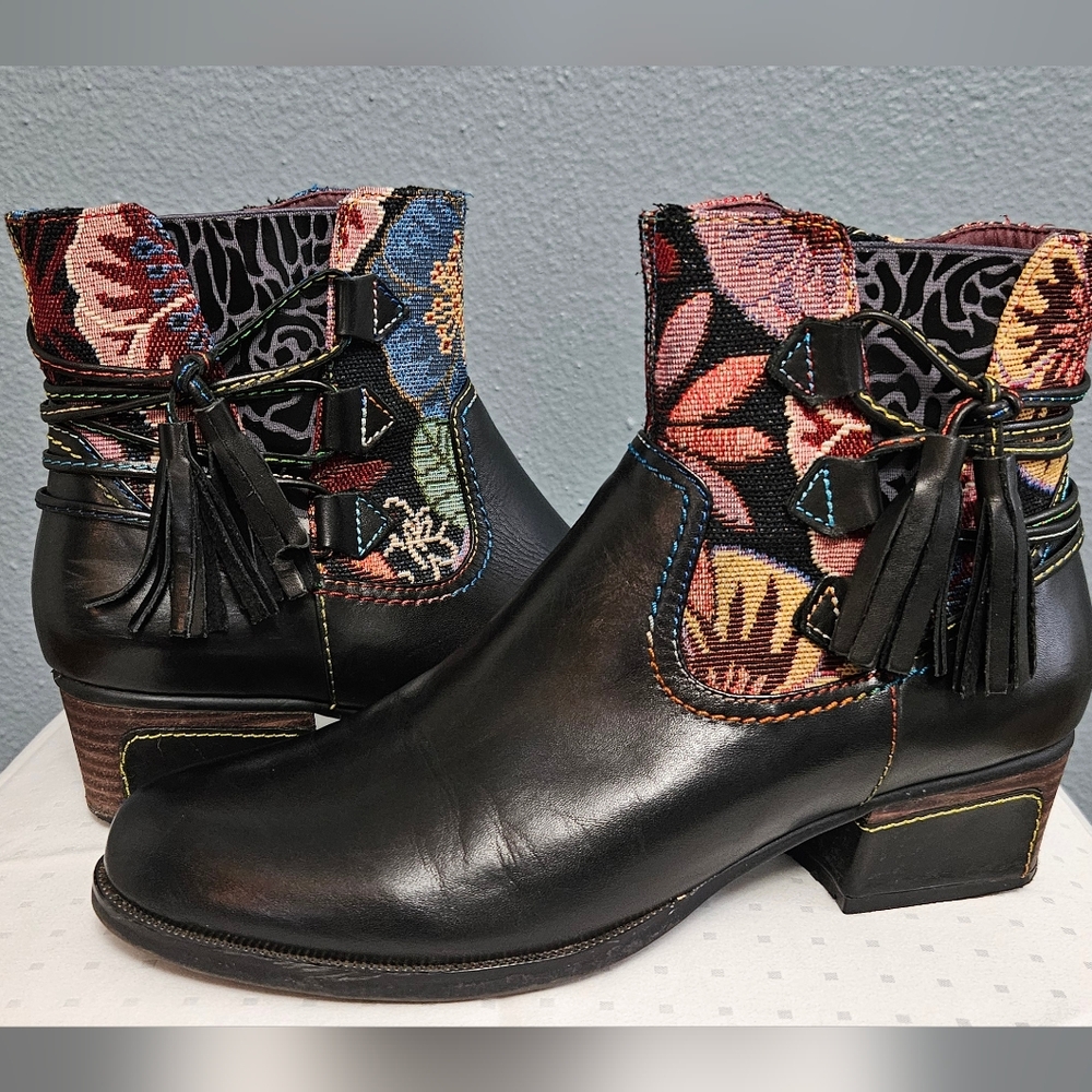 L'Artiste leather and tapestry booties